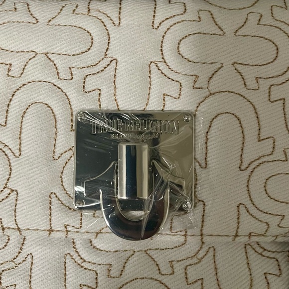 True Religion White Crossbody Bag - Picture 2 of 6
